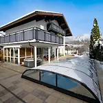 Landhaus Central Holiday home Soll