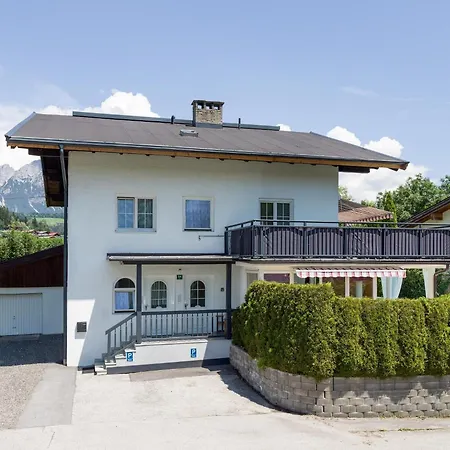 Landhaus Central * Зёлль