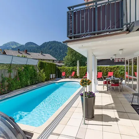 Landhaus Central Feriehus Söll