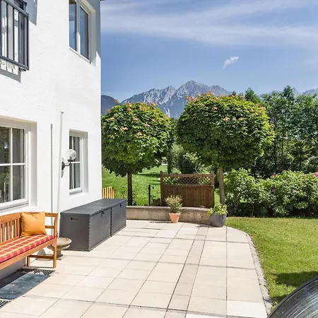 Landhaus Central Feriehus Söll