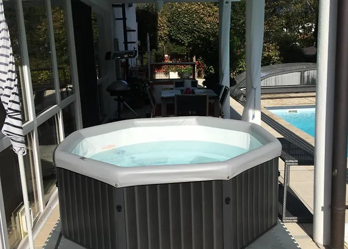 Landhaus Central Holiday home Soll