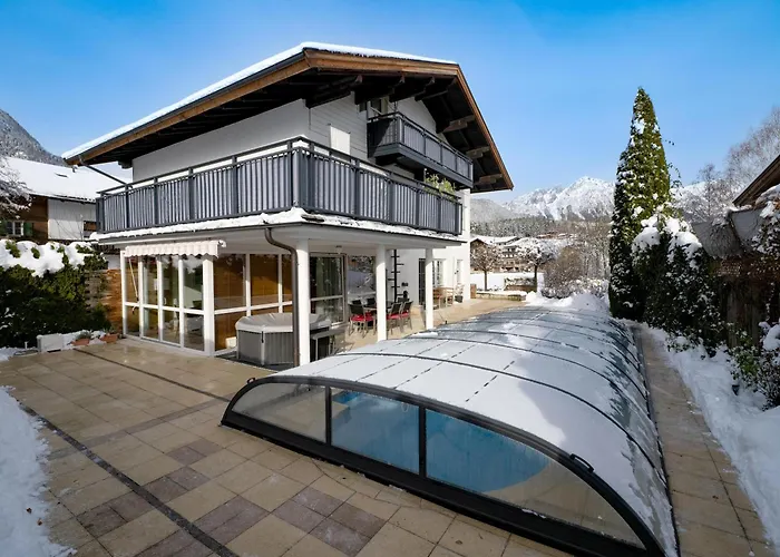 Landhaus Central بيت للعطل سول